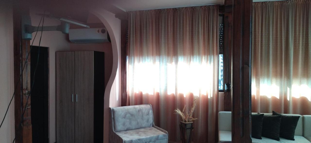 Guest House Ambrozia Kotel ภายนอก รูปภาพ